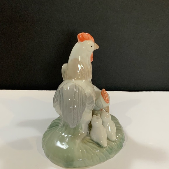 Rooster Hen Chicks ArtMark Figurines Pastel Vintage Made in Tiawan #15 - Picture 2 of 6